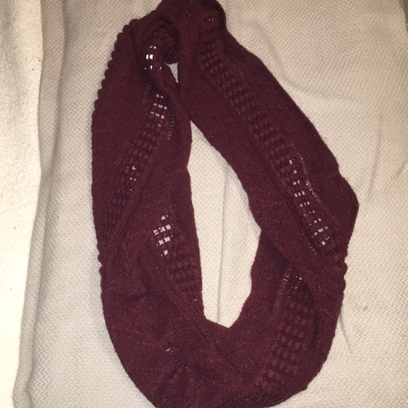Scarf - Picture 2 of 4